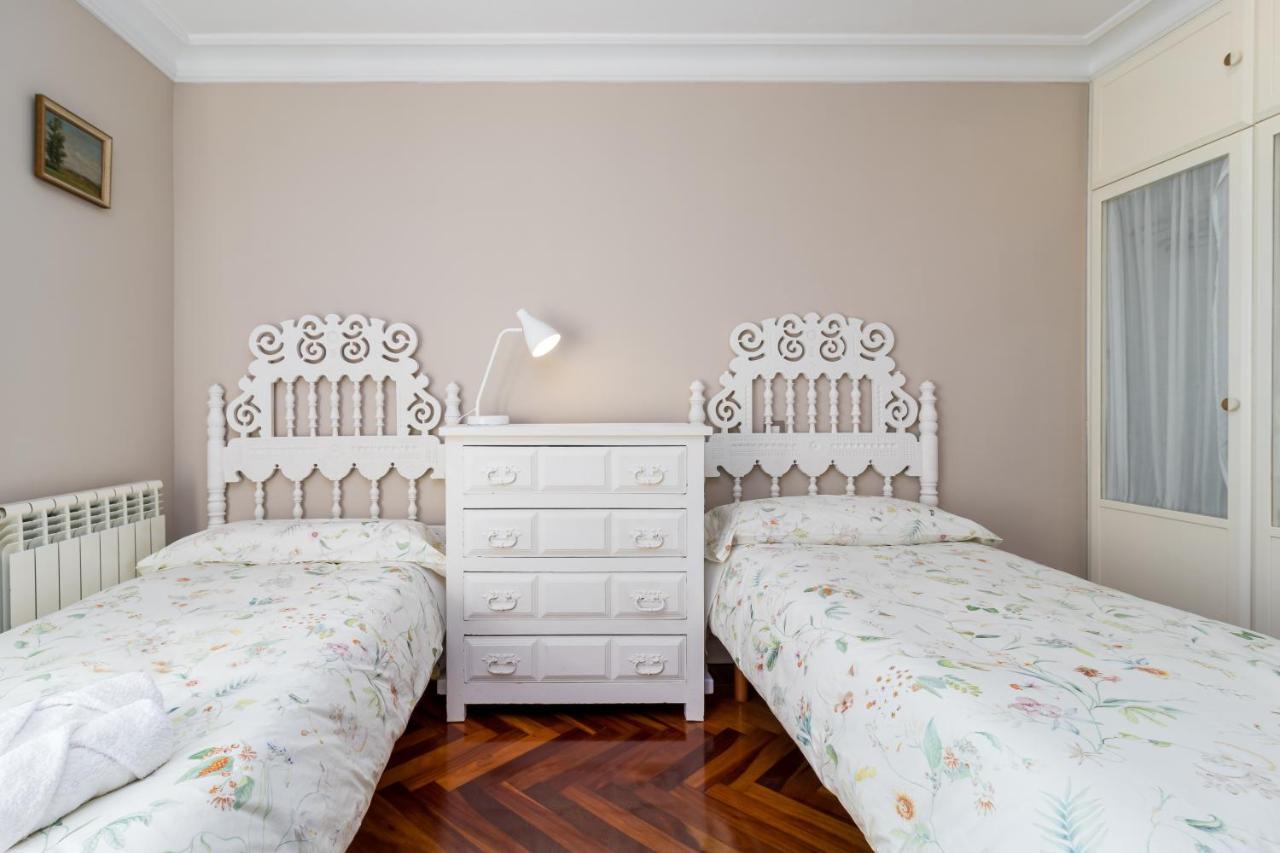 Apartamento Luminoso Cerca Playa Sardinero Con Parking Privado Santander Exterior foto